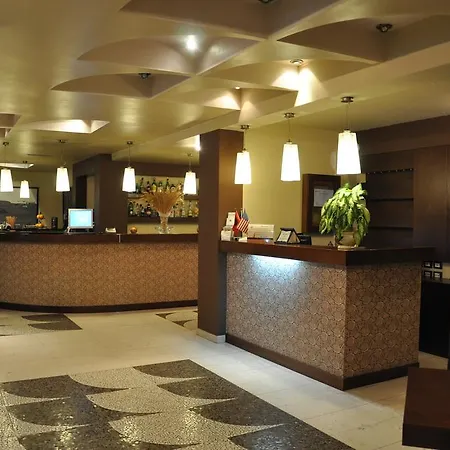 Ambasador Hotel 3*