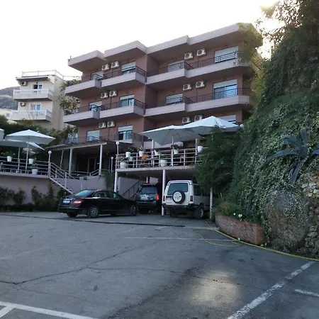 Ambasador Ξενοδοχείο Vlorë