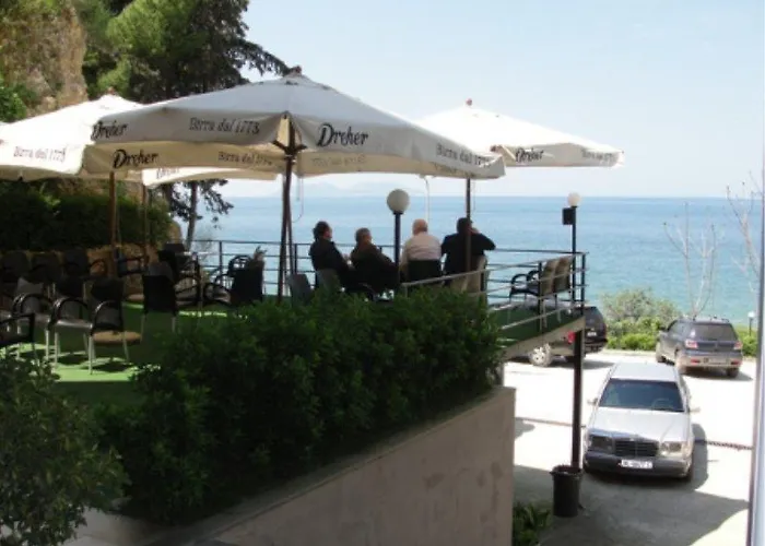 Ambasador 3* Vlora