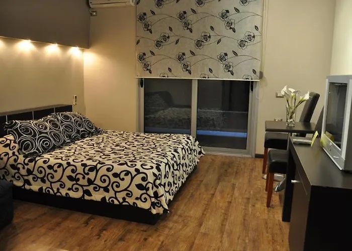 Ambasador 3* Vlora