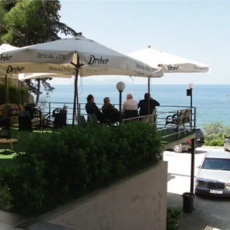 Ambasador 3* Vlorë