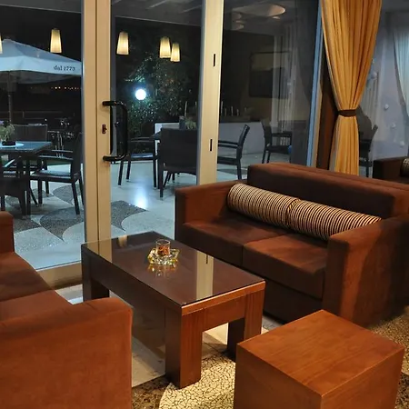 Ambasador Hotel Vlorë